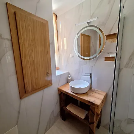 To Pefko - Mezzanines - *