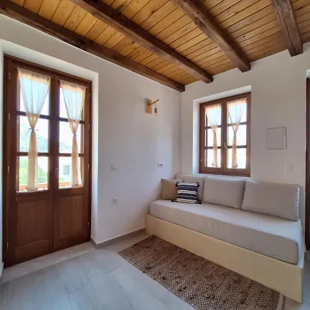 Appartement To Pefko - Mezzanines -