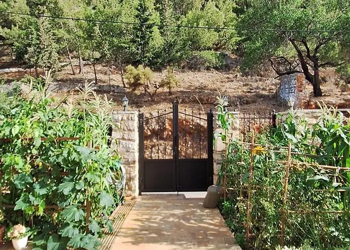 To Pefko - Mezzanines - * Meyísti