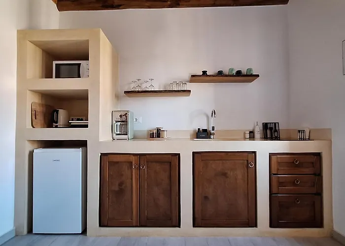 To Pefko - Mezzanines - * Meyísti