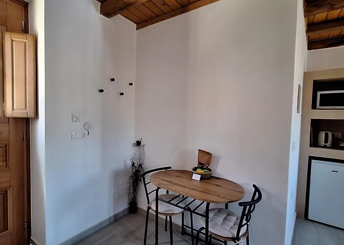 アパート To Pefko - Mezzanines -