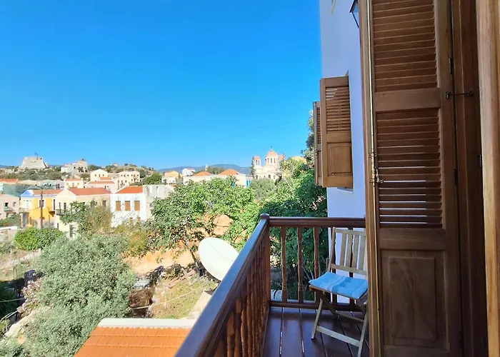 To Pefko - Mezzanines - Meyísti