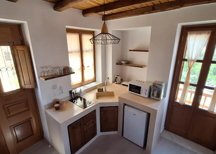 To Pefko - Mezzanines - *